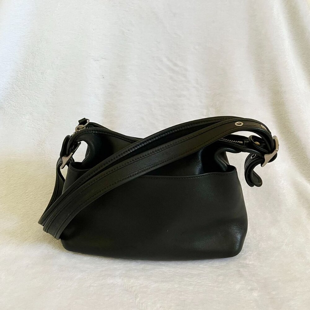 Coach Legacy 9136 Small Black Leather Shoulder Bag Crossbody Purse Zip Pocket